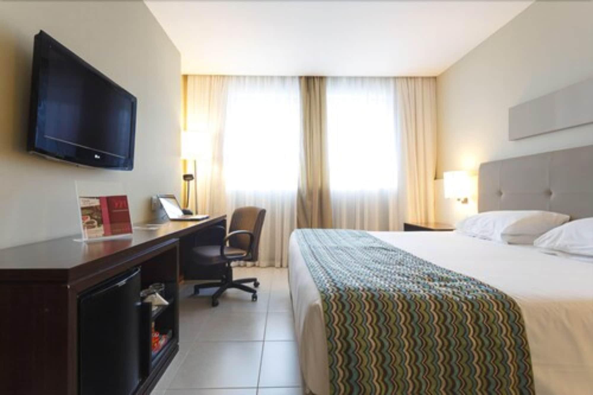 Mercure Salvador Pituba Exterior foto